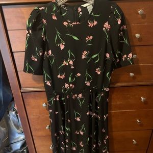 H&M flower dress size 8 NWT